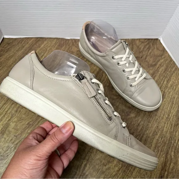Ecco Leather Tan beige light gray Low Top Side Zip Lace Up Sneakers Size 11