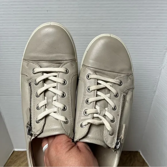 Ecco Leather Tan beige light gray Low Top Side Zip Lace Up Sneakers Size 11