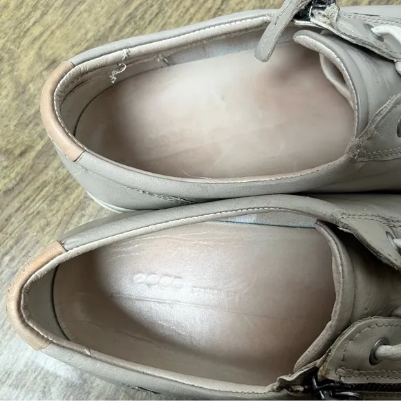 Ecco Leather Tan beige light gray Low Top Side Zip Lace Up Sneakers Size 11