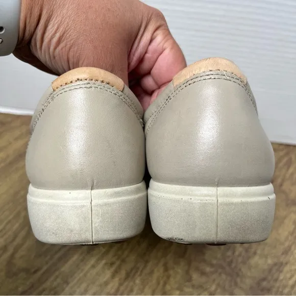 Ecco Leather Tan beige light gray Low Top Side Zip Lace Up Sneakers Size 11