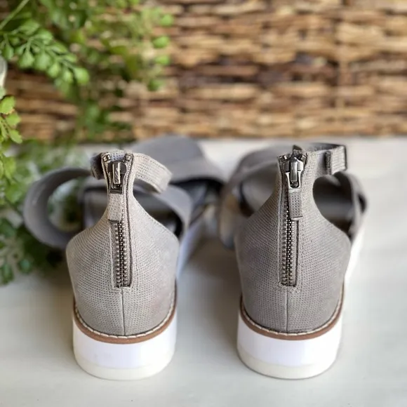 EILEEN FISHER keno platform sandals size 7.5 New
