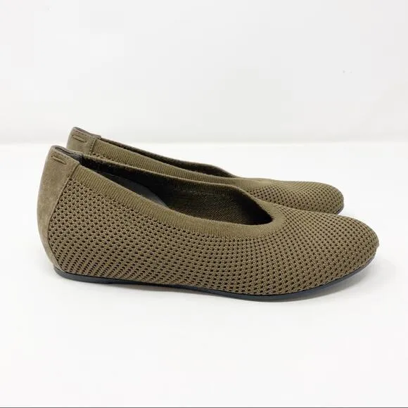 Eileen Fisher Womens Seam Stretch Slip On Flats Size 7