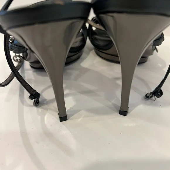Elegant Dark Green Chain Strap Gucci Women's Sandals Size 39