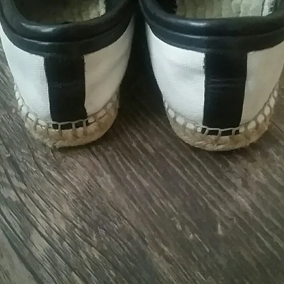 Elie Tahari  espadrilles