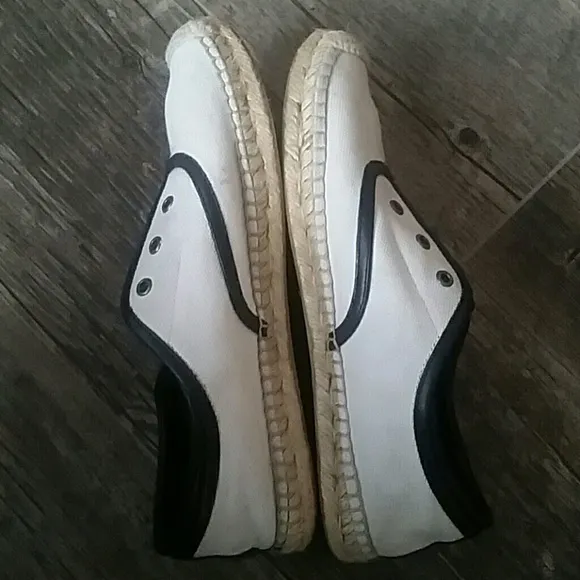 Elie Tahari  espadrilles