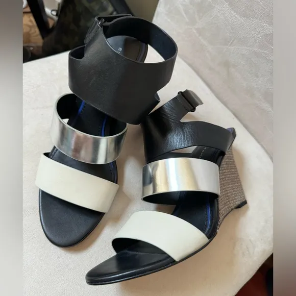 Elie Tahari tri-color sandals