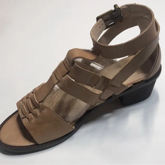 Elliot Lucca Lena Gladiator Sandals in Size 10