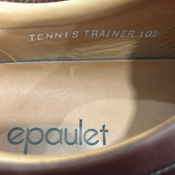 Epaulet Brown Leather Low Top Sneakers