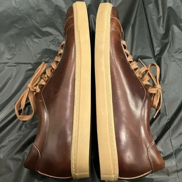 Epaulet Brown Leather Low Top Sneakers