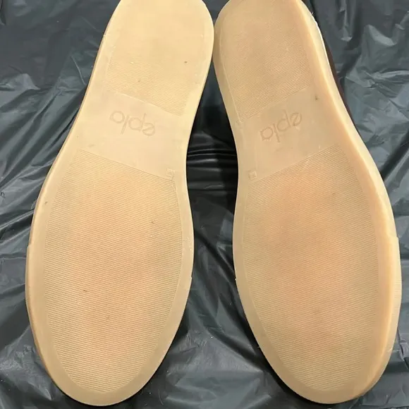 Epaulet Brown Leather Low Top Sneakers