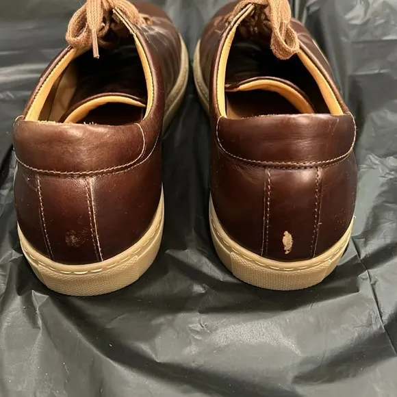 Epaulet Brown Leather Low Top Sneakers