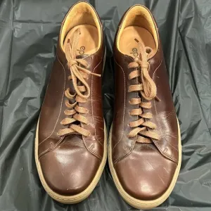 Epaulet Brown Leather Low Top Sneakers