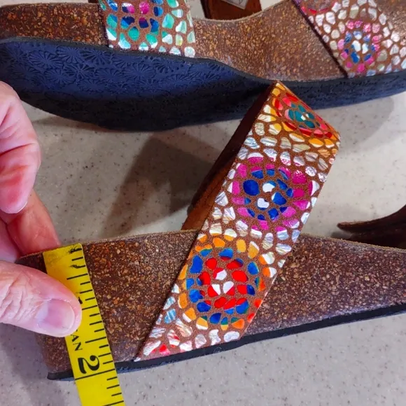 Eric Michael Liat Tan Mosaic Leather Wedge Dual Strap Slide Sandal Size 40/9 EUC