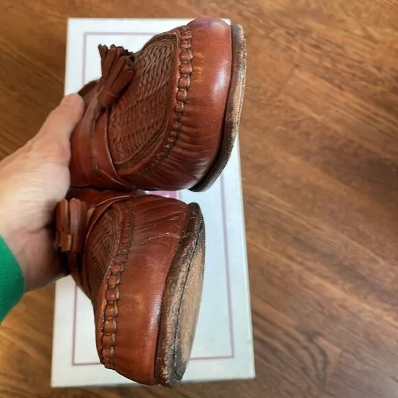 E.T. Wright Woven Vamp brown leather slip on loafers with tassels