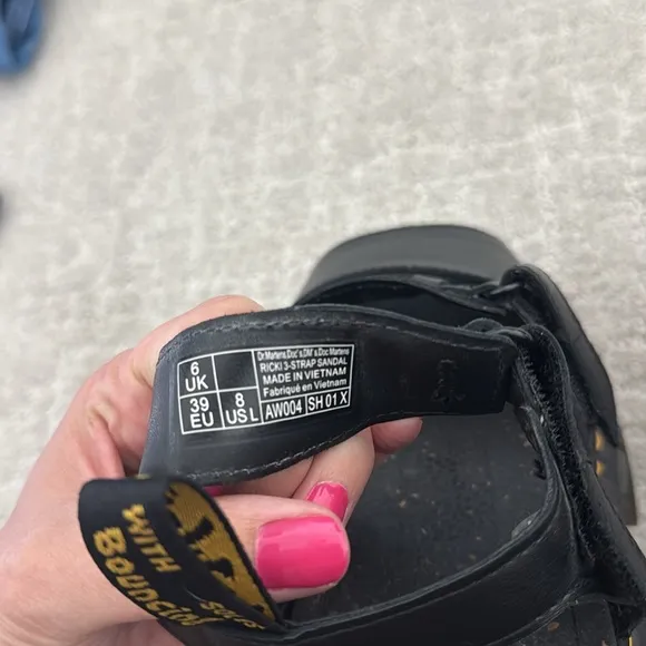 EUC Dr. Martens Ricki 3-Strap Sandals black leather platform Velcro strap