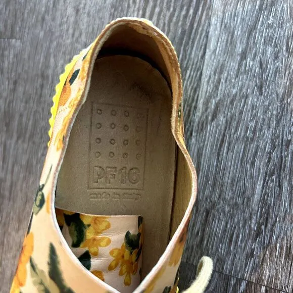 EUC PF16 Yellow Floral Platform Sneakers Size 6 Boho Grunge Creepers Chunky Sole