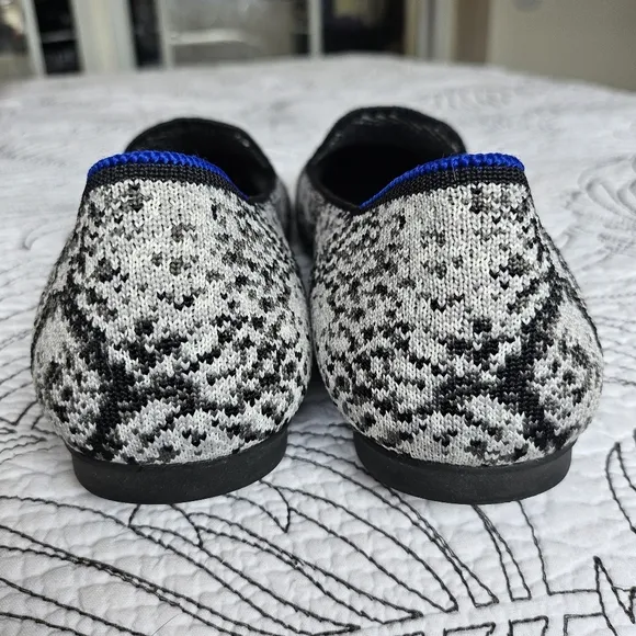 EUC Rothy’s White Python Snake Almond Loafers Flats Black Size 9