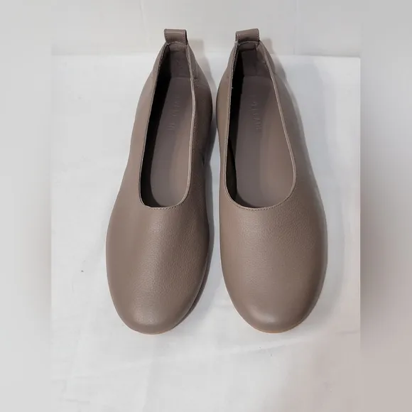 Everlane The Day Glove in Mocha Leather Womens Size 10.5 Slip On Shoes Flats