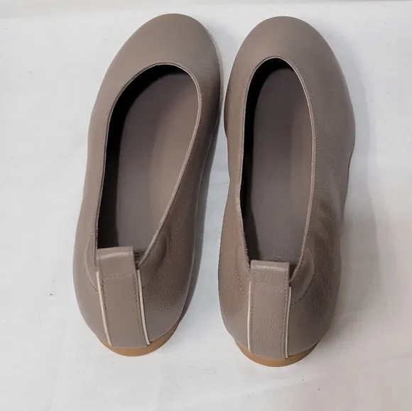 Everlane The Day Glove in Mocha Leather Womens Size 10.5 Slip On Shoes Flats