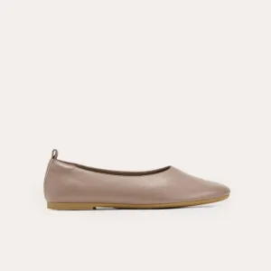 Everlane The Day Glove in Mocha Leather Womens Size 10.5 Slip On Shoes Flats