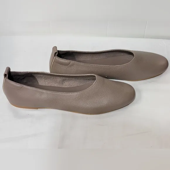 Everlane The Day Glove in Mocha Leather Womens Size 10.5 Slip On Shoes Flats