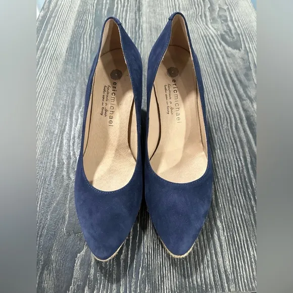 Excellent, like new condition Eric Michael “Teva” Navy Suede Espadrilles, US 7.5
