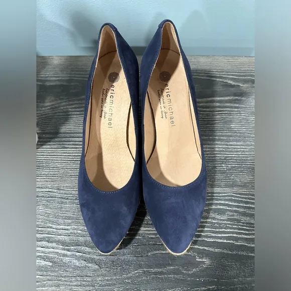 Excellent, like new condition Eric Michael “Teva” Navy Suede Espadrilles, US 7.5