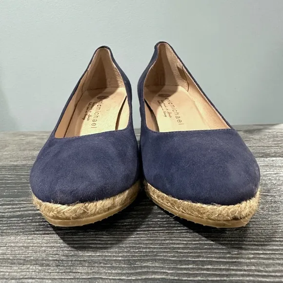 Excellent, like new condition Eric Michael “Teva” Navy Suede Espadrilles, US 7.5
