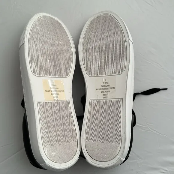Express black leather low top sneakers