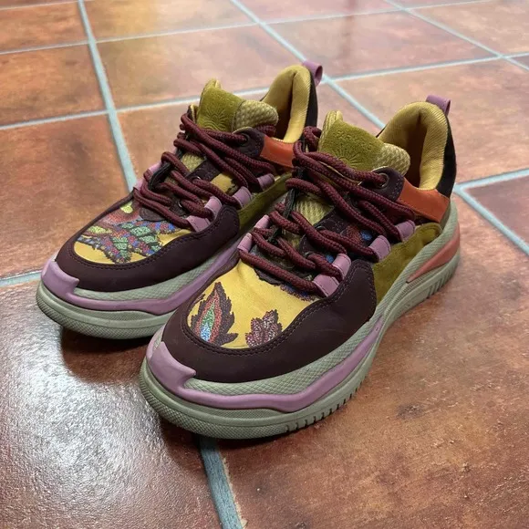 Farm Rio Multicolor Chunky Sole Lace-Up Sneakers Size 6.5