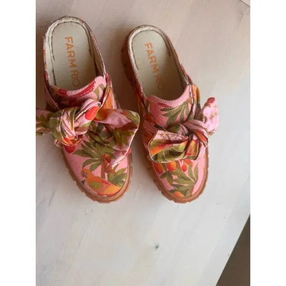 FARM RIO pink Bow Mule Sneaker size 6