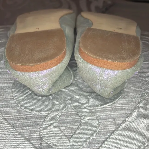 Felicia Ballet flats slippers iridescent pearl silver lavender pinkish lilac