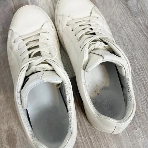 Fendi Calfskin Low Top Sneakers
