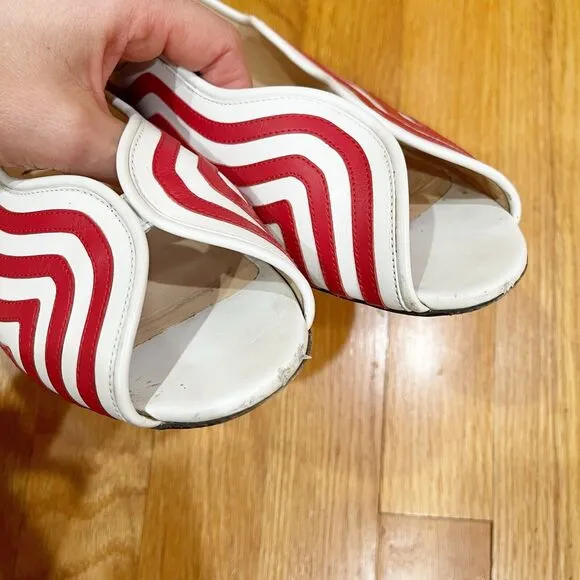 Fendi Peep Toe Summer Flats Womens Size 7.5 Red Leather Wave READ DESCRIPTION