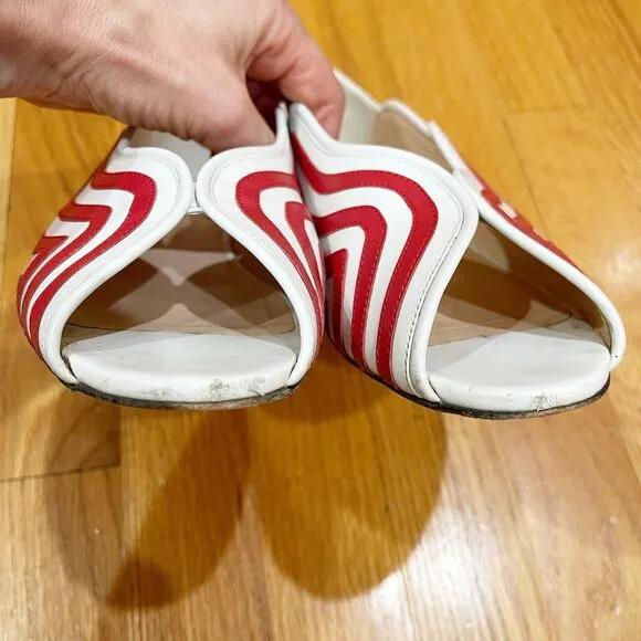 Fendi Peep Toe Summer Flats Womens Size 7.5 Red Leather Wave READ DESCRIPTION