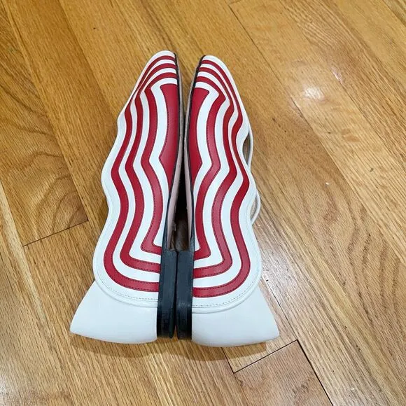 Fendi Peep Toe Summer Flats Womens Size 7.5 Red Leather Wave READ DESCRIPTION