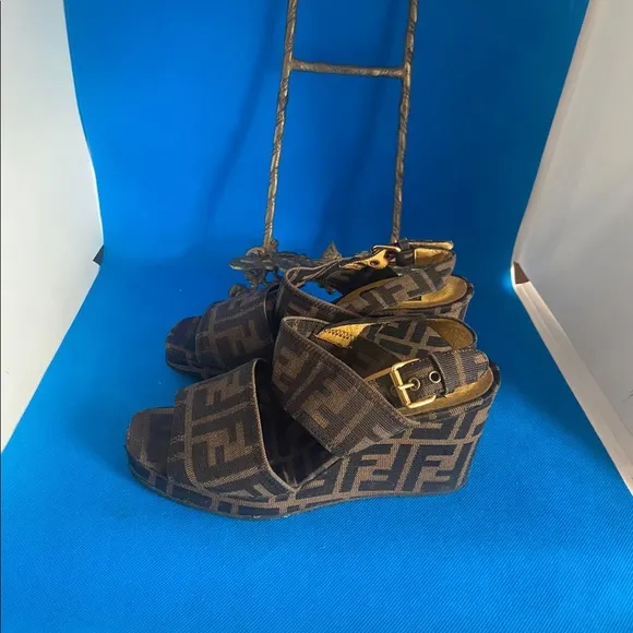 FENDI Scarpe Zucca wedge sandals Fendi sandals Zucca pattern resoled  4 US