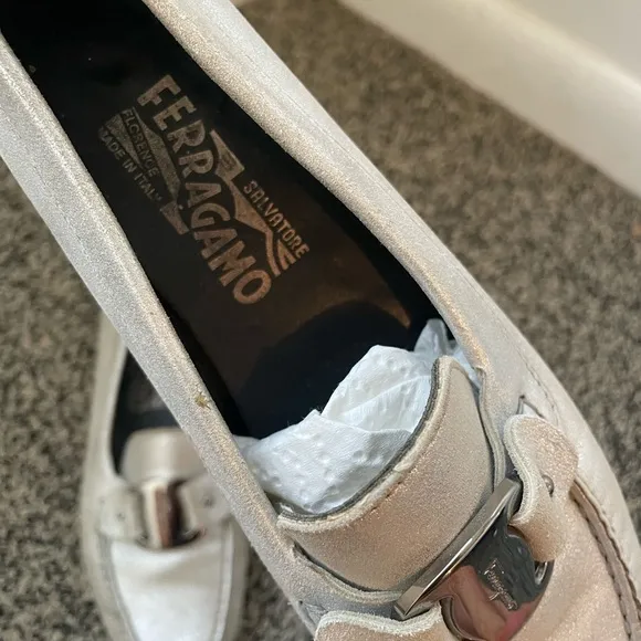 Ferragamo Silver Driving Loafers Metallic Vintage Designer Luxury Women’s 5.5 -J