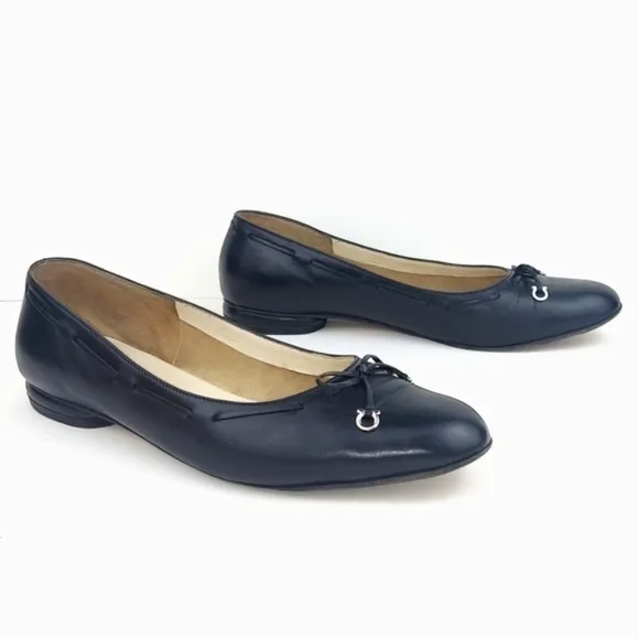 Ferragamo Wide Logo Bow Tie Black Leather Vintage Ballerina Flats Size 10 C