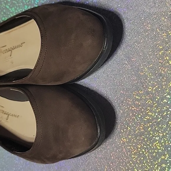 Ferrogamo Vintage Chocolate Brown Suede Flats/Loafer
