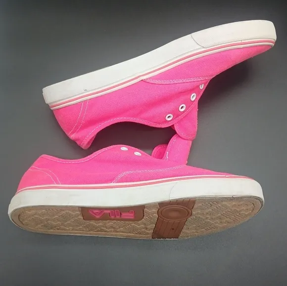 Fila Low Top Hot Pink Sneakers Rare​​​