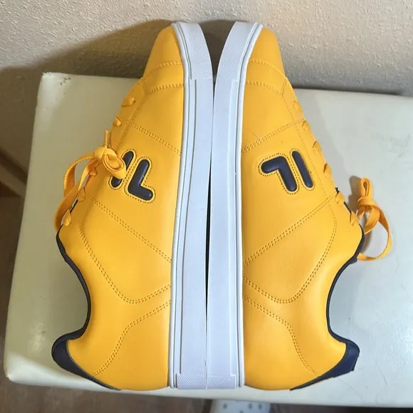 Fila Low top size 13