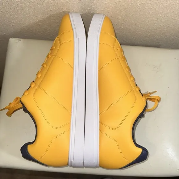 Fila Low top size 13