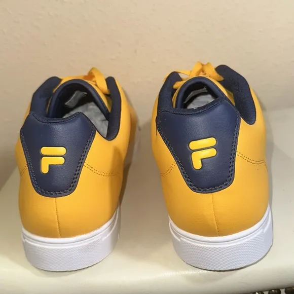 Fila Low top size 13