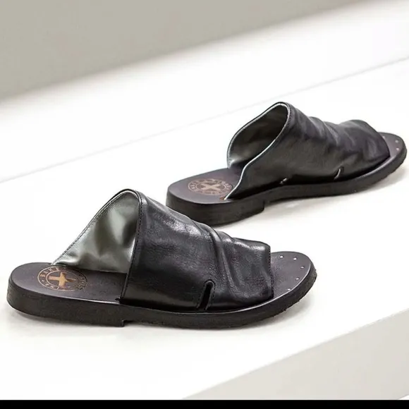 Fiorentini baker vero curio black leather slip on sandals size 41