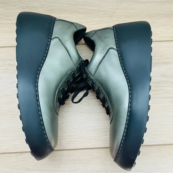 Fly London Dipo638FLY Platform Sneakers