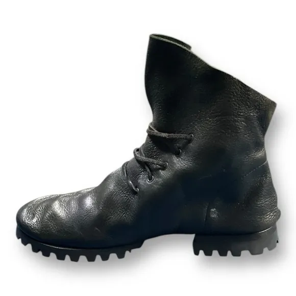 Foot Pedals Black Distressed Lace Up Ankle Leather Boots Size 38 8.5 us