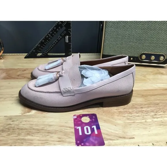 Franco Sarto Carolyn Low 2 Women's 7.5W Pink Low Top Almond Toe Tassel Loafer