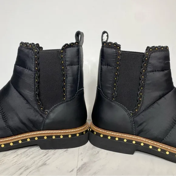 Free People Atlas Black Puffer Studded Chelsea Boot 39 1/2