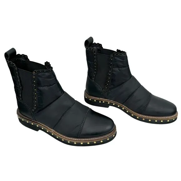 Free People Atlas Puffer Chelsea Boot EU 38, US 8 Black Leather Nylon Studs Goth